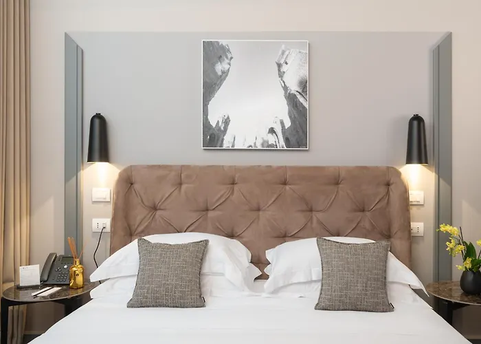 Loly Boutique Hotel 4*