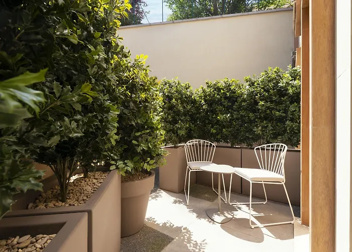 Loly Boutique Hotel