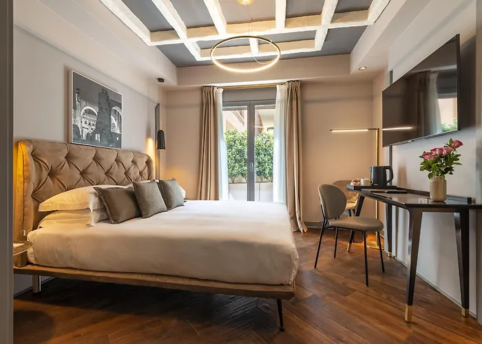 Loly Boutique 4*