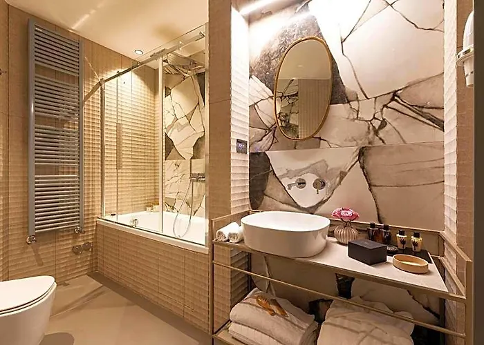 Loly Boutique Hotel